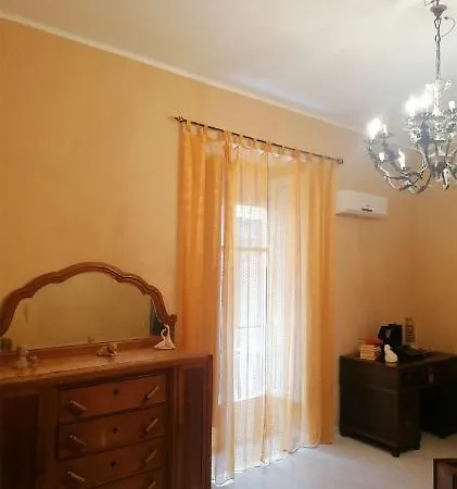 Antica Dimora Del Sole 3*